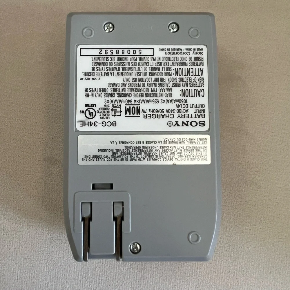 Sony Sony Cycle Energy BCG-34HC Battery Charger AA or AAA universal Power Plug